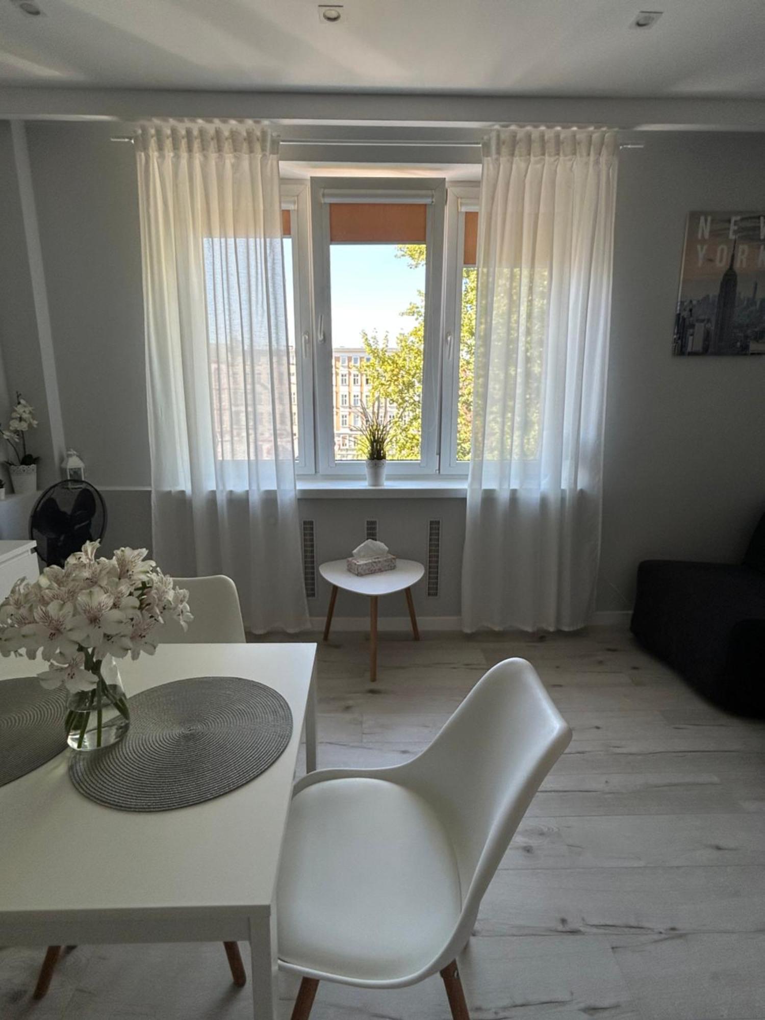Apartament Na Dworcowej Centrum Parking Gratis Wroclaw Luaran gambar