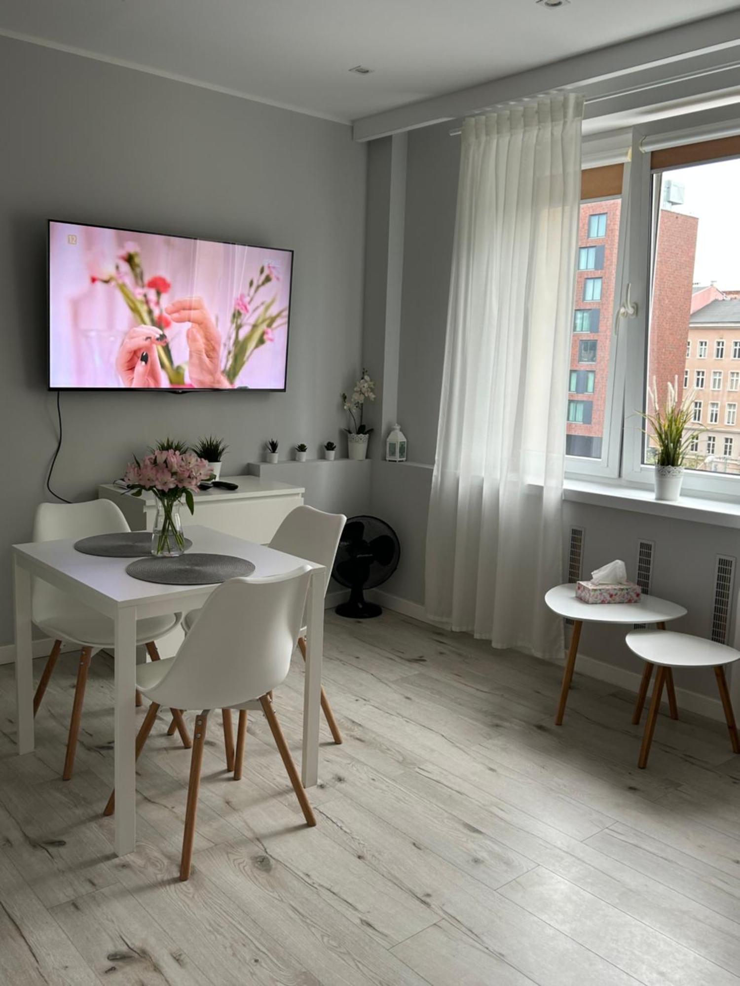 Apartament Na Dworcowej Centrum Parking Gratis Wroclaw Luaran gambar